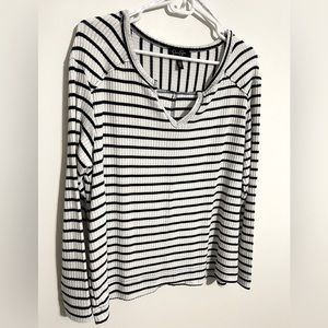 Long Sleeve‎ Jessica Simpson Top